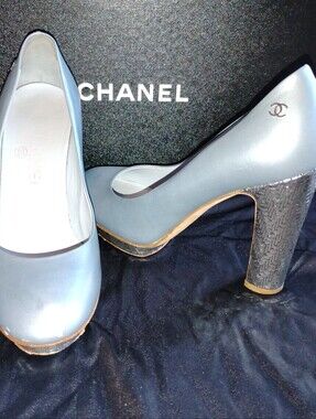 CHANEL CC Grey Pumps Metallic Mosaic Platform Heels! Authentic